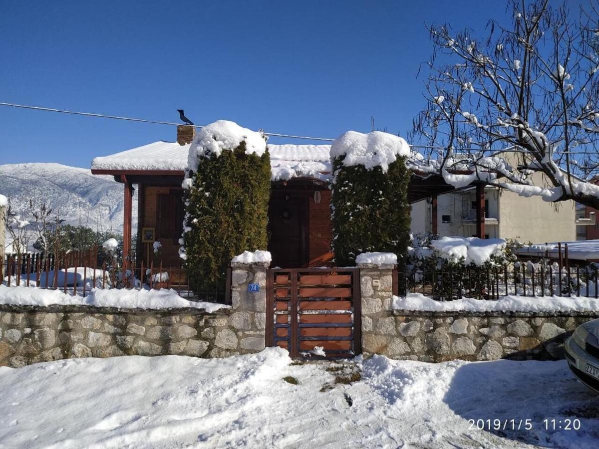 Apartamento Wooden House In Ioánina Exterior foto